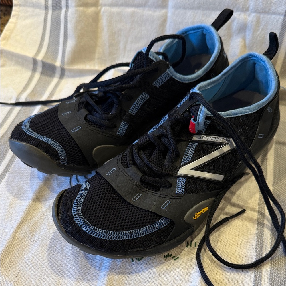 New Balance Black and Blue Athletic Shoes